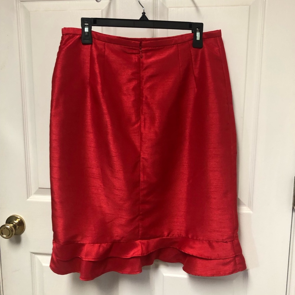 Allyson Cara Red Two-Piece Satin Suit - Picture 12 of 15